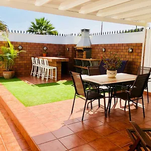 Casa Miro, Private Terrace, Bbq, Wifi And Air-con Holiday home